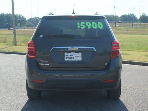 Used 2017 Chevrolet Equinox LT w/ Convenience Package FWD image 3