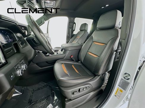 Used 2025 GMC Sierra 2500 AT4 AWD/4WD image 30