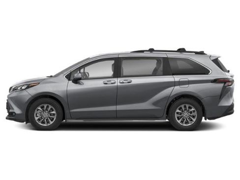 New 2026 Toyota Sienna XLE FWD image 4