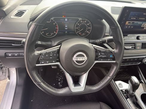 Certified 2024 Nissan Altima 2.5 SV w/ SV Premium Package image 16