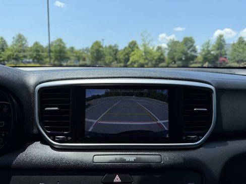 Used 2022 Kia Sportage LX FWD image 23