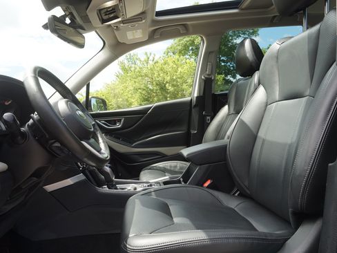 Used 2023 Subaru Forester Limited AWD/4WD image 13