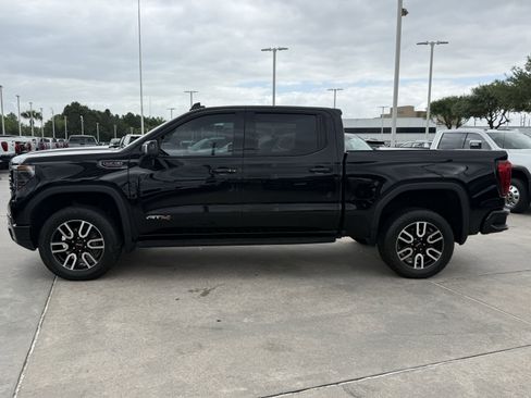 Used 2022 GMC Sierra 1500 AT4 w/ AT4 Premium Package image 8
