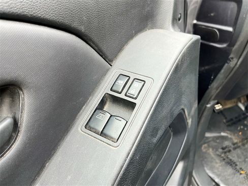 Used 2022 Nissan Frontier S w/ Technology Package image 17