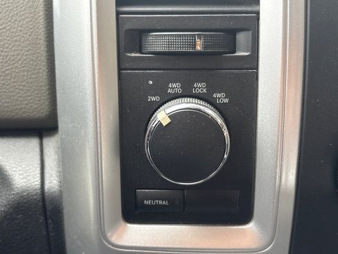 Used 2012 RAM 1500 Big Horn w/ Luxury Group image 17