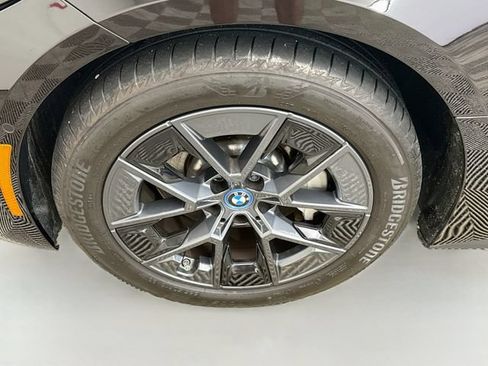 Used 2023 BMW i4 eDrive35 RWD image 33