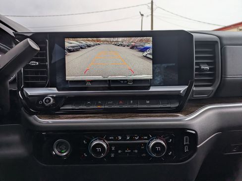 Used 2024 GMC Sierra 1500 Elevation image 15