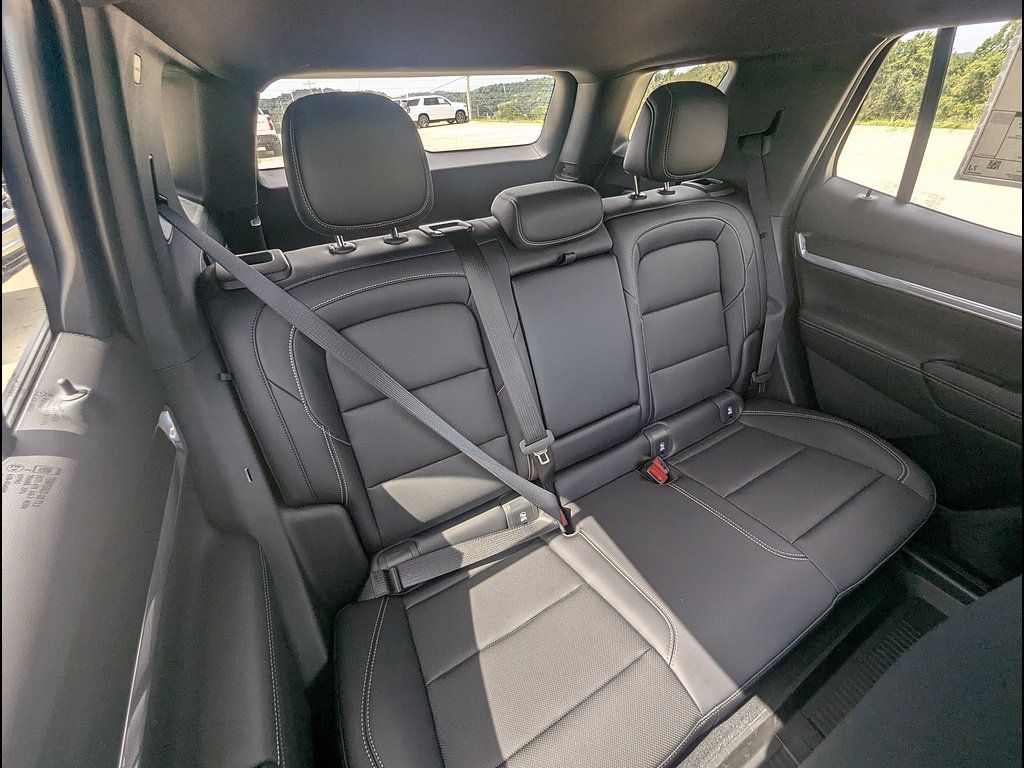 New 2027 GMC Terrain Elevation w/ Elevation Premium Package AWD/4WD image 14