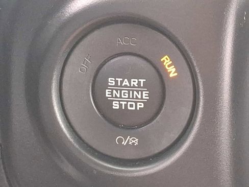 Used 2020 Jeep Gladiator Sport w/ Quick Order Package 24S AWD/4WD image 23