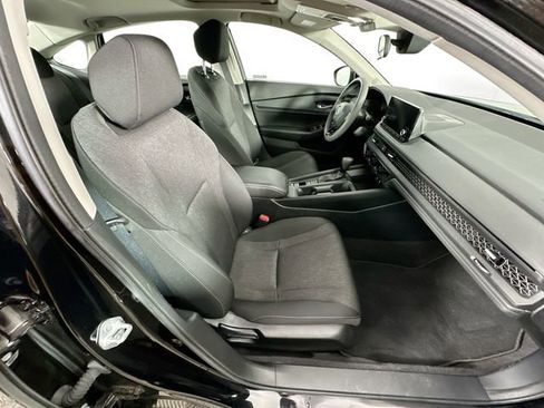 Used 2023 Honda Accord EX image 28