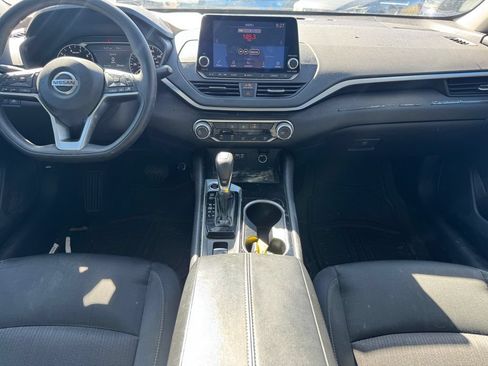 Used 2021 Nissan Altima 2.5 SV AWD/4WD image 9
