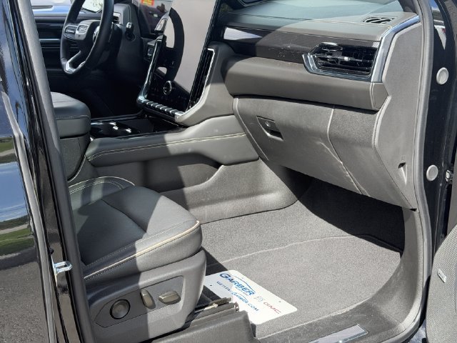 Used 2026 GMC Yukon XL Elevation RWD image 16