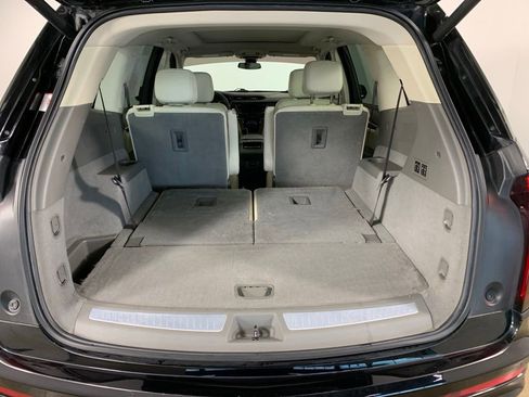Used 2021 Cadillac XT6 Premium Luxury AWD/4WD image 13