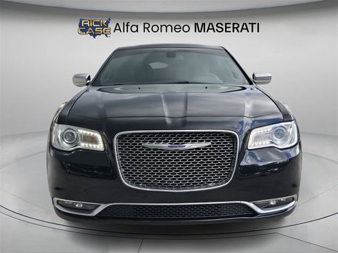 Used 2020 Chrysler 300 C image 5