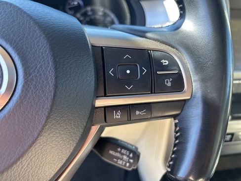 Used 2021 Lexus GX 460 Luxury w/ Accessory Package AWD/4WD image 12