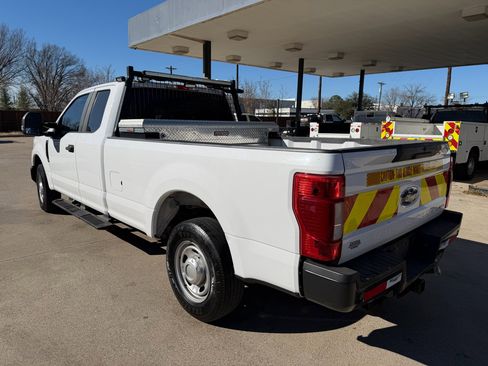 Used 2020 Ford F250 XL w/ Power Equipment Group image 3