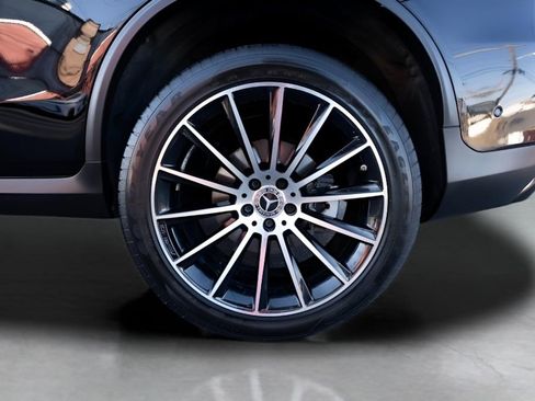 Used 2023 Mercedes-Benz GLC 300 4MATIC Coupe image 15