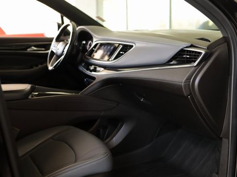 Used 2023 Buick Enclave Essence w/ Sport Touring Edition image 31