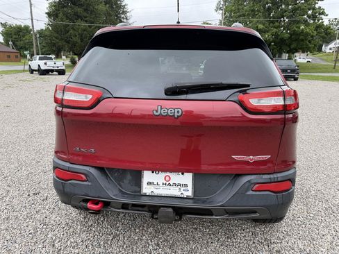 Used 2014 Jeep Cherokee Trailhawk w/ Leather Interior Group AWD/4WD image 4