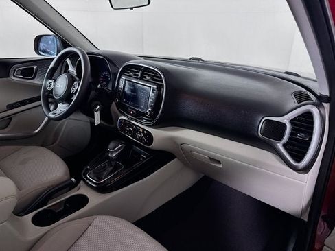 Used 2022 Kia Soul LX FWD image 21
