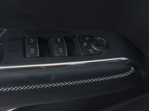 Used 2025 GMC Acadia Denali AWD/4WD image 16