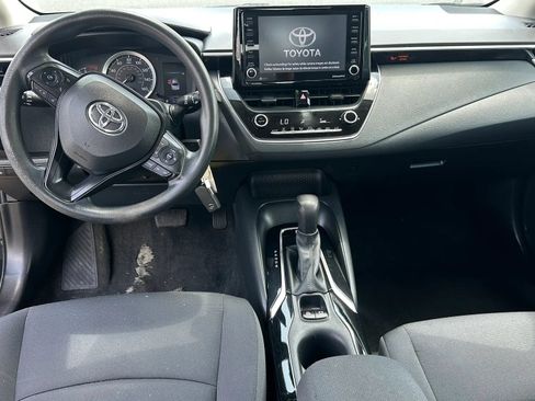 Used 2022 Toyota Corolla LE FWD image 10