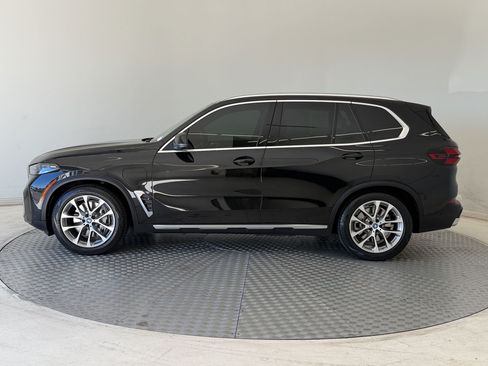 Certified 2024 BMW X5 xDrive50e w/ Premium Package AWD/4WD image 2
