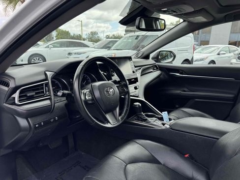 Used 2021 Toyota Camry XSE w/ Navigation Upgrade Package FWD image 11