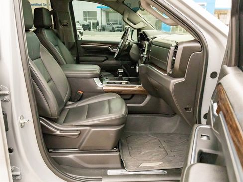 Used 2024 GMC Sierra 1500 Elevation w/ Elevation Premium Package image 15