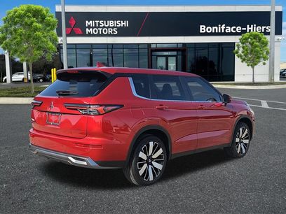 Used 2025 Mitsubishi Outlander SE
