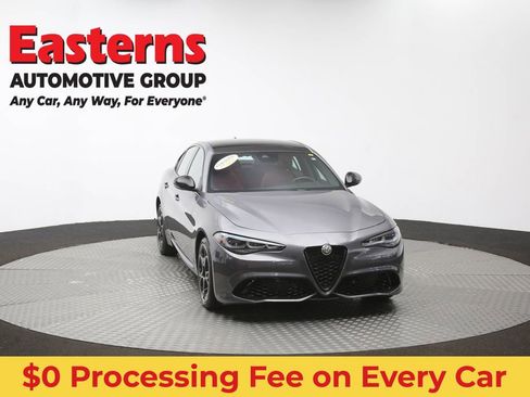 Used 2024 Alfa Romeo Giulia Veloce AWD/4WD image 51