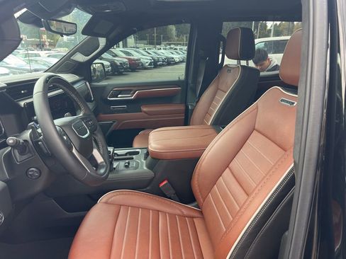 Used 2025 GMC Sierra 1500 Denali Ultimate image 14