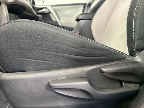 Used 2017 Toyota RAV4 XLE image 20