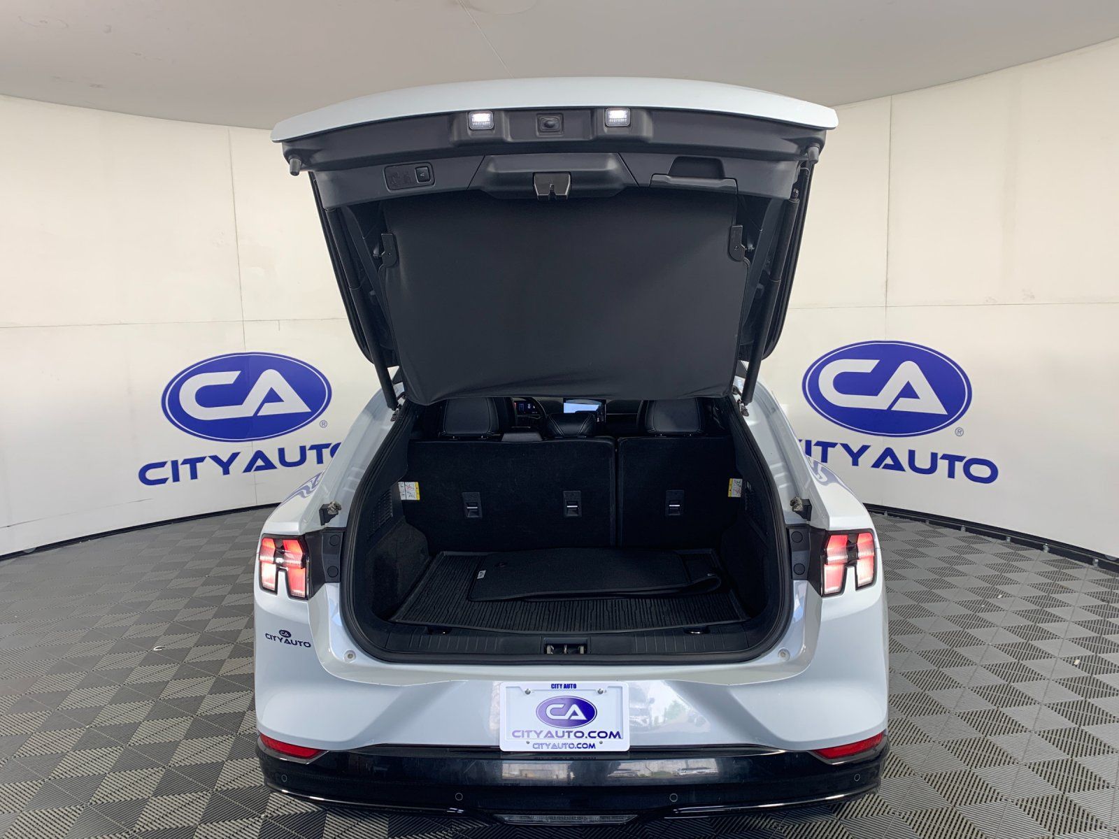 Used 2022 Ford Mustang Mach-E Premium RWD image 35