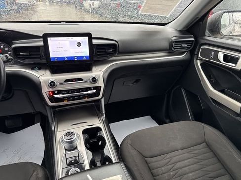 Used 2021 Ford Explorer XLT w/ Class III Trailer Tow Package image 11