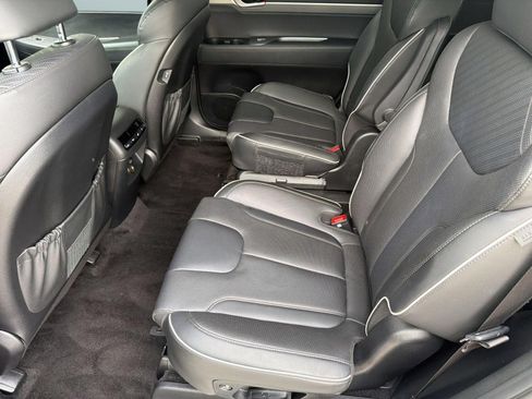 Used 2025 Hyundai Palisade SEL FWD image 23