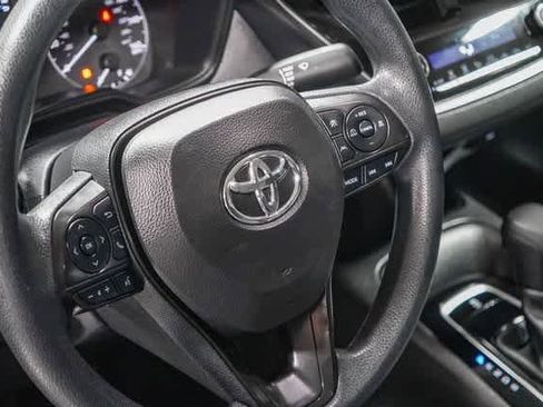Certified 2023 Toyota Corolla LE image 17