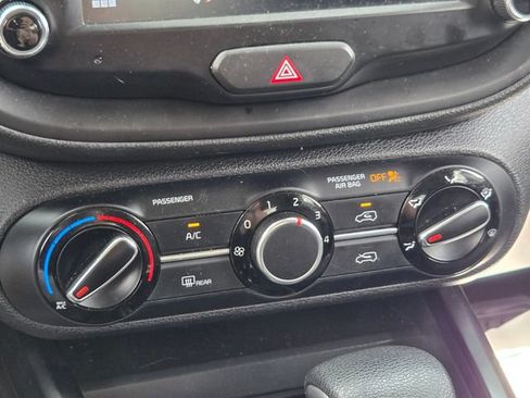 Used 2022 Kia Soul LX w/ Technology Package FWD image 29