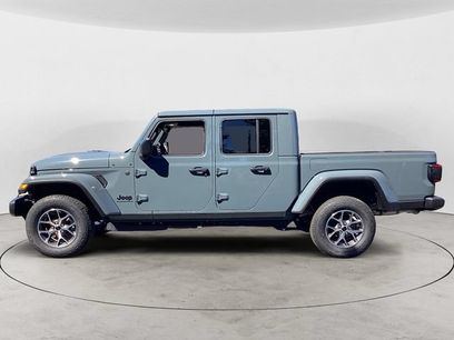 New 2026 Jeep Gladiator Sport