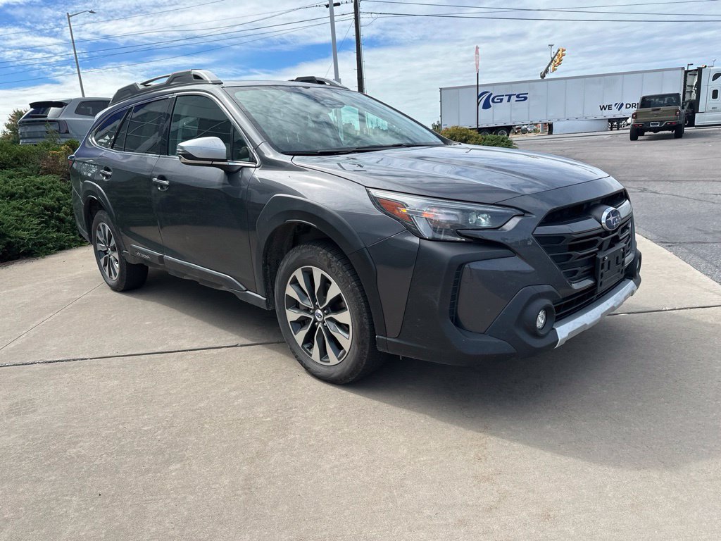 Used 2024 Subaru Outback Touring XT AWD/4WD image 3