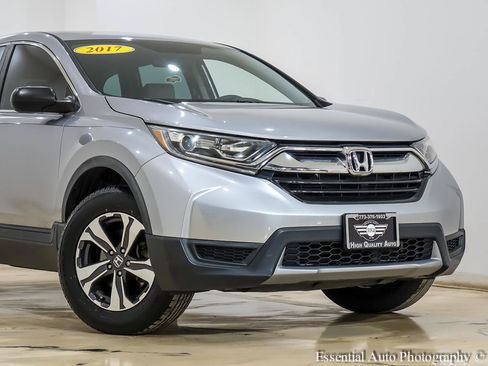 Used 2017 Honda CR-V LX image 2
