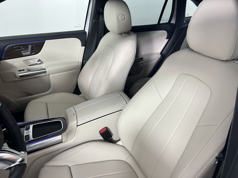 New 2026 Mercedes-Benz GLA 250 4MATIC image 16