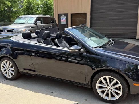 Used 2013 Volkswagen Eos Komfort FWD image 13