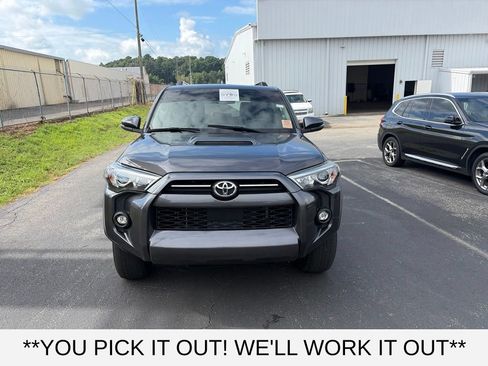 Used 2021 Toyota 4Runner TRD Off-Road Premium w/ Moonroof Package AWD/4WD image 2