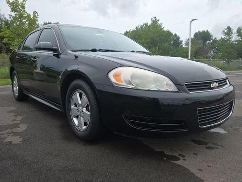 Used 2009 Chevrolet Impala LT FWD image 1