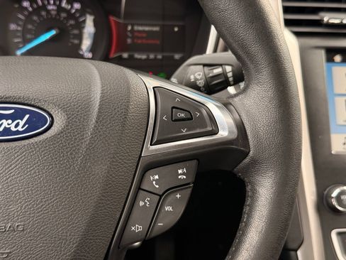 Used 2018 Ford Fusion SE w/ Equipment Group 602A FWD image 29