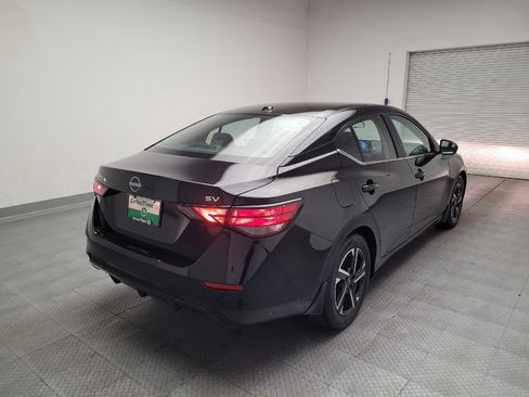 Used 2024 Nissan Sentra SV FWD image 9