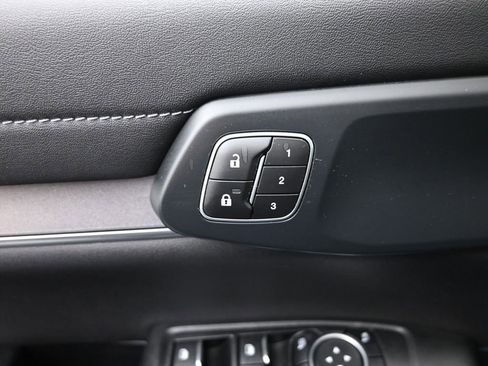 Used 2025 Ford Ranger Lariat w/ Trailer Tow Package image 15