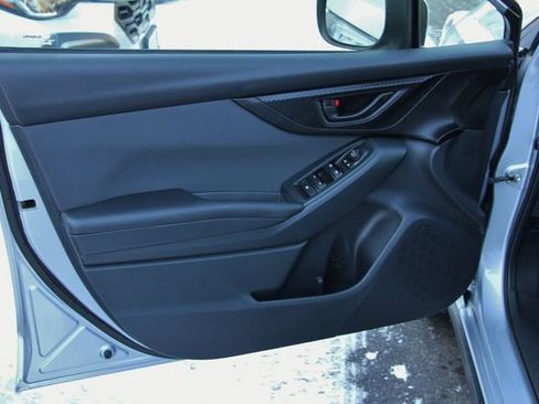 Used 2018 Subaru Crosstrek 2.0i Premium image 14