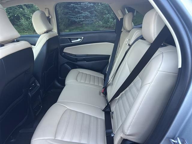 Certified 2024 Ford Edge SEL w/ Convenience Package AWD/4WD image 16